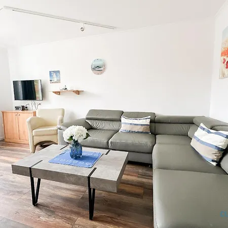 Auszeit Im Haus Elbe Whg.6 In Mitten Von Doese, 800m Bis Zum Cuxhaven